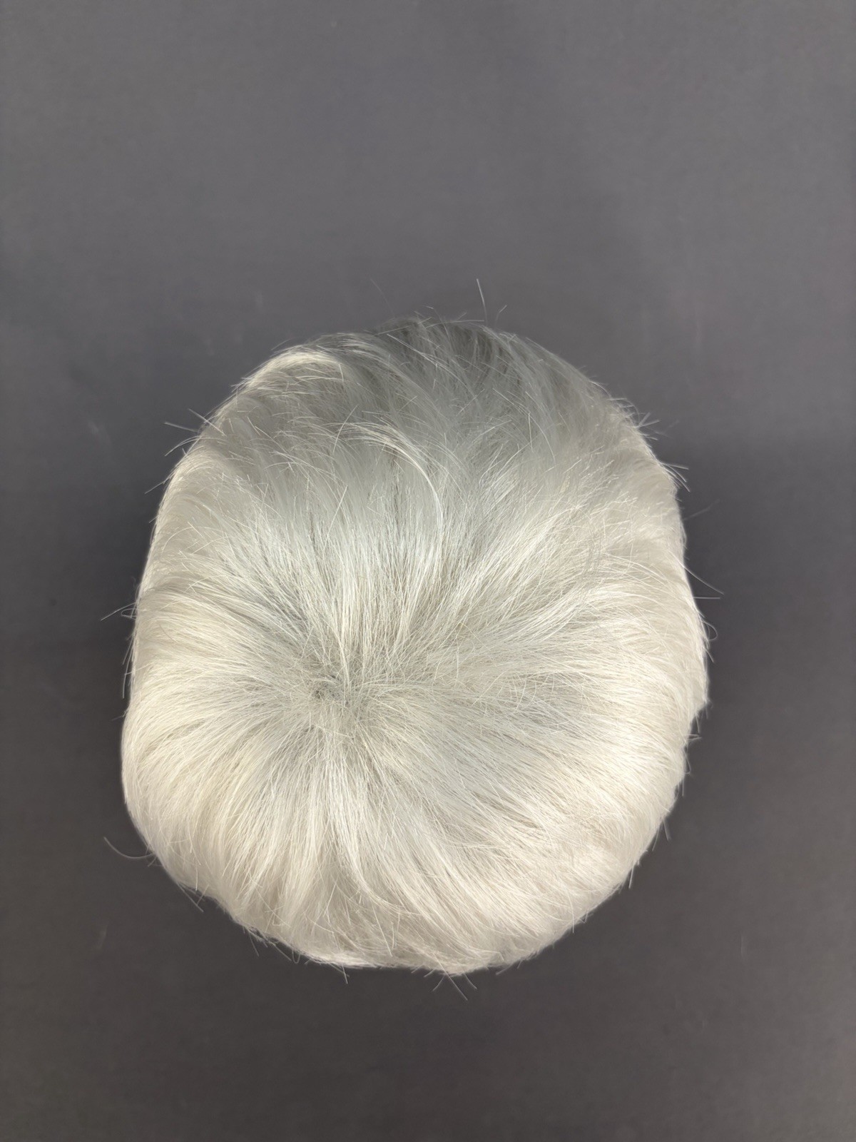 New Paula Young White/Gray Short Hair Wig Adjustable A3433 Casey 60 Petite