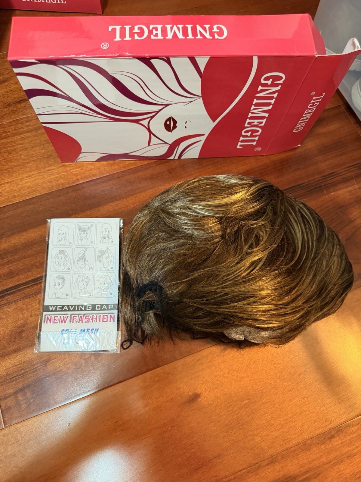GNIMEGIL Women’s Synthetic Wig Light Brown Ombre (Highlights), SHORT PIXIE