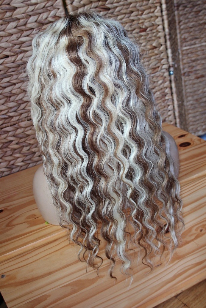 22 Inch Ombre Highlight Blonde Deep Wave Wig 100% Human Hair 13×4 Lace Front Wig