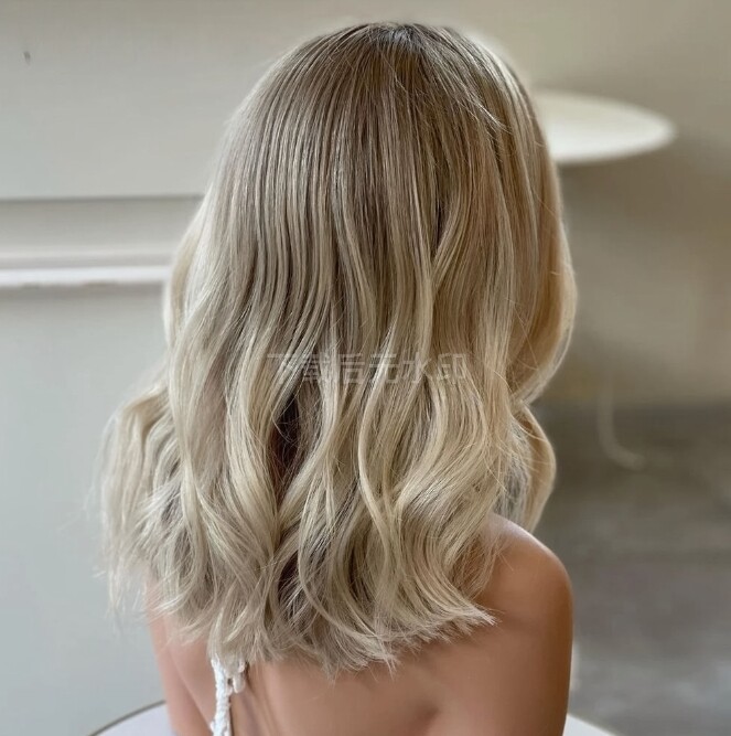 Short Ash Blonde Highlights Lace Front Wig 4×4 Lace Human Hair Wig for Women