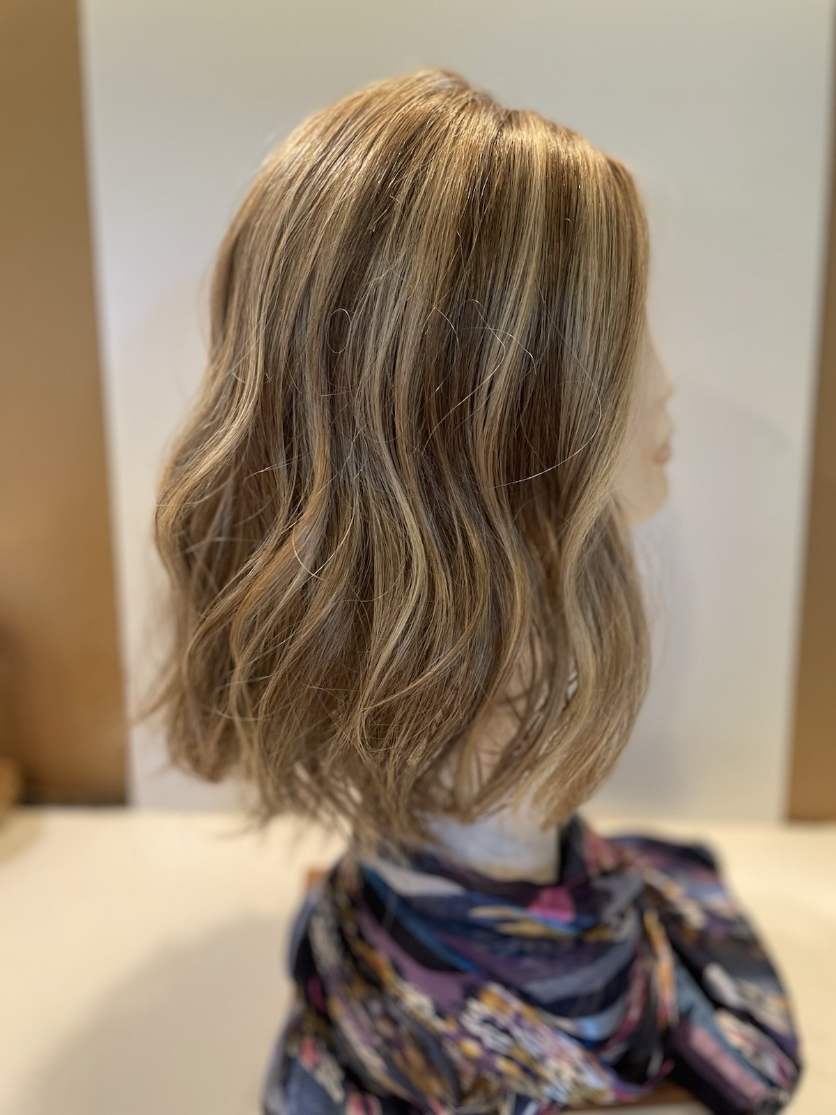 Raquel Welch Wavy Days – SHADED CAPPUCCINO – RL12/22SS