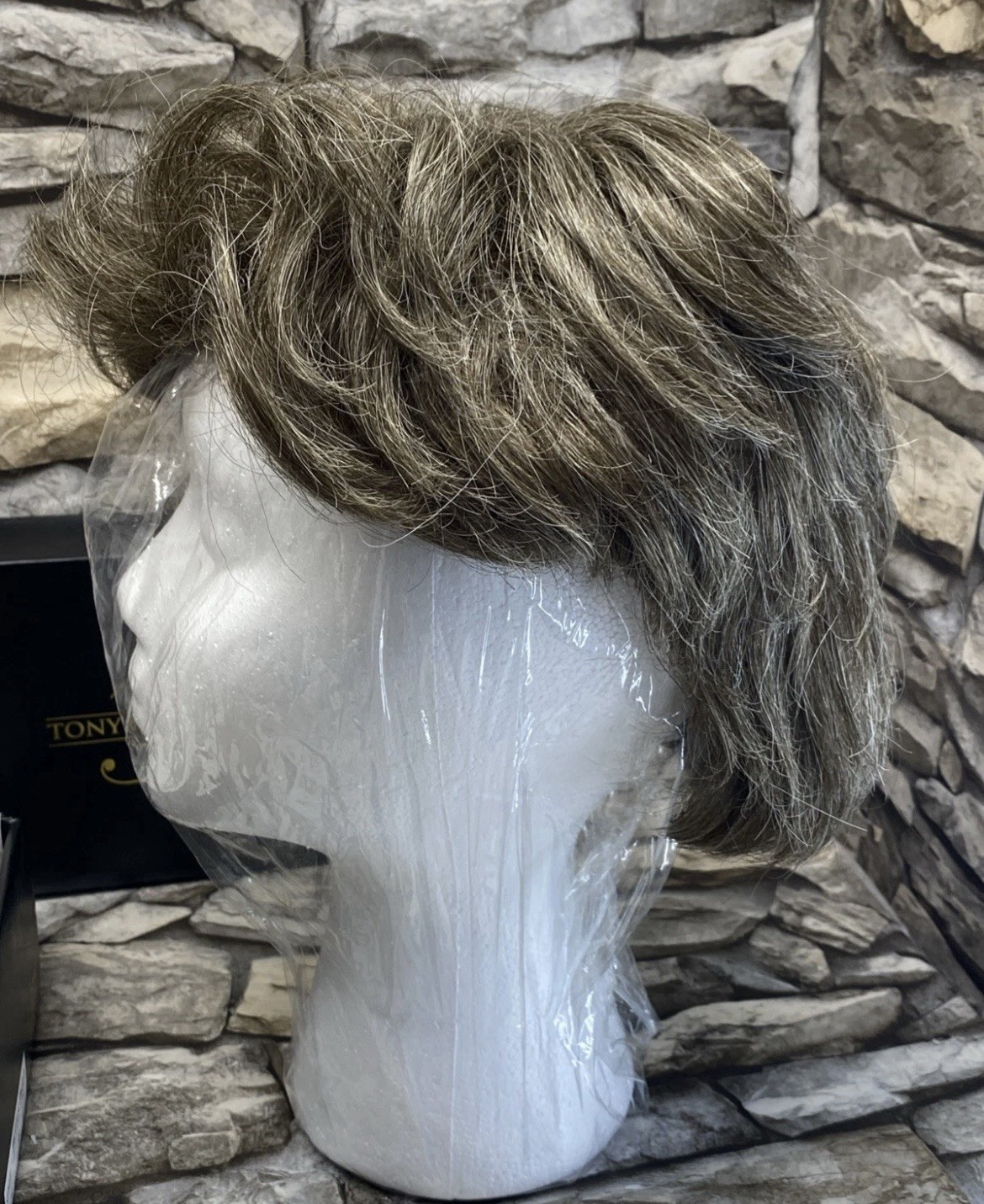 tony of beverly “Petite Paula” Color 38