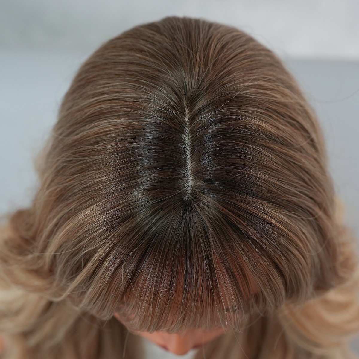 Long Blonde Highlight Wig with Bangs Heat-Resistant Natural Scalp Synthetic wig