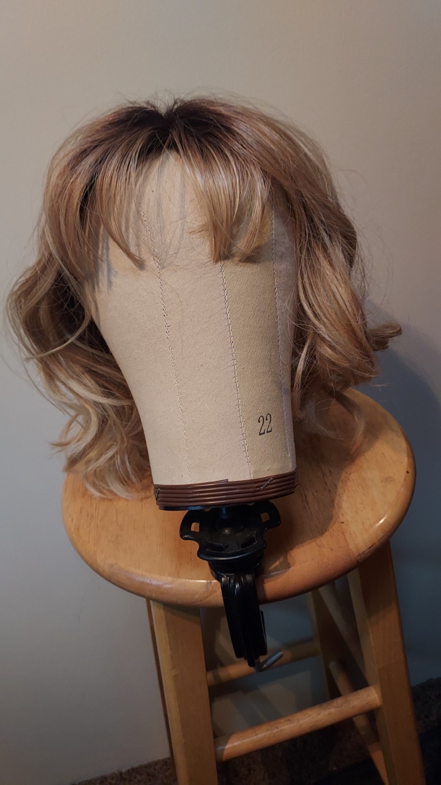Ultimate Wig by TWC in color SS 14/88, medium length beautiful curly bob.