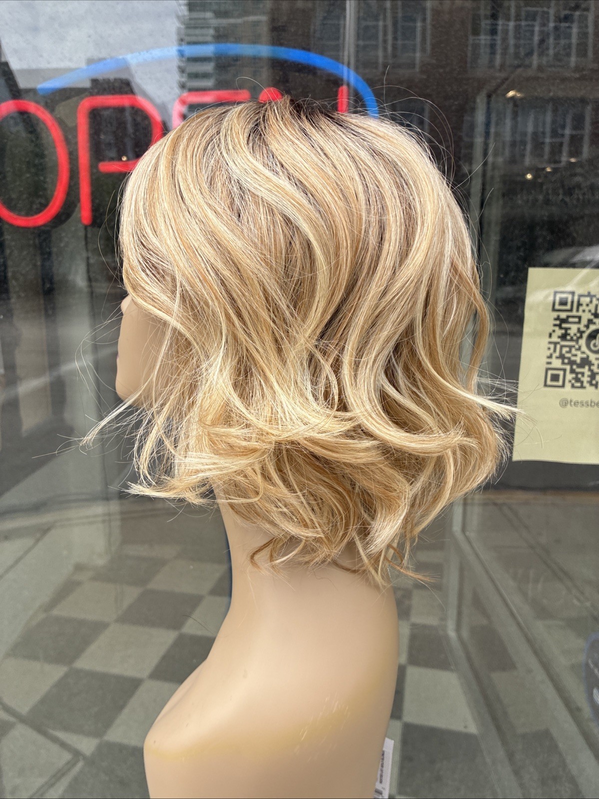 LAST ONE! Wave It Off Raquel Welch Wig SS14/88 Rooted Golden Wheat – Heat Friend